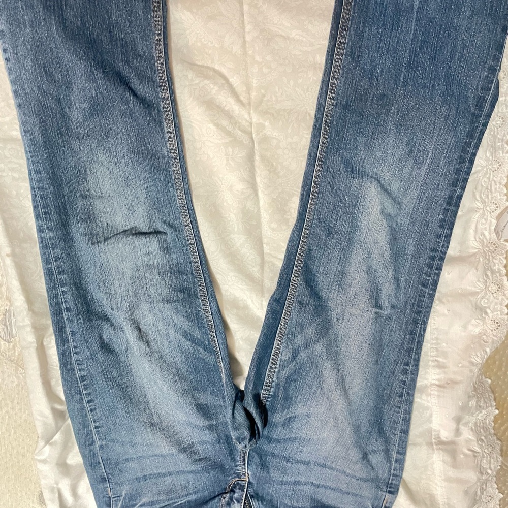 Classic Blue Women's Jeans low rise used cut on the end